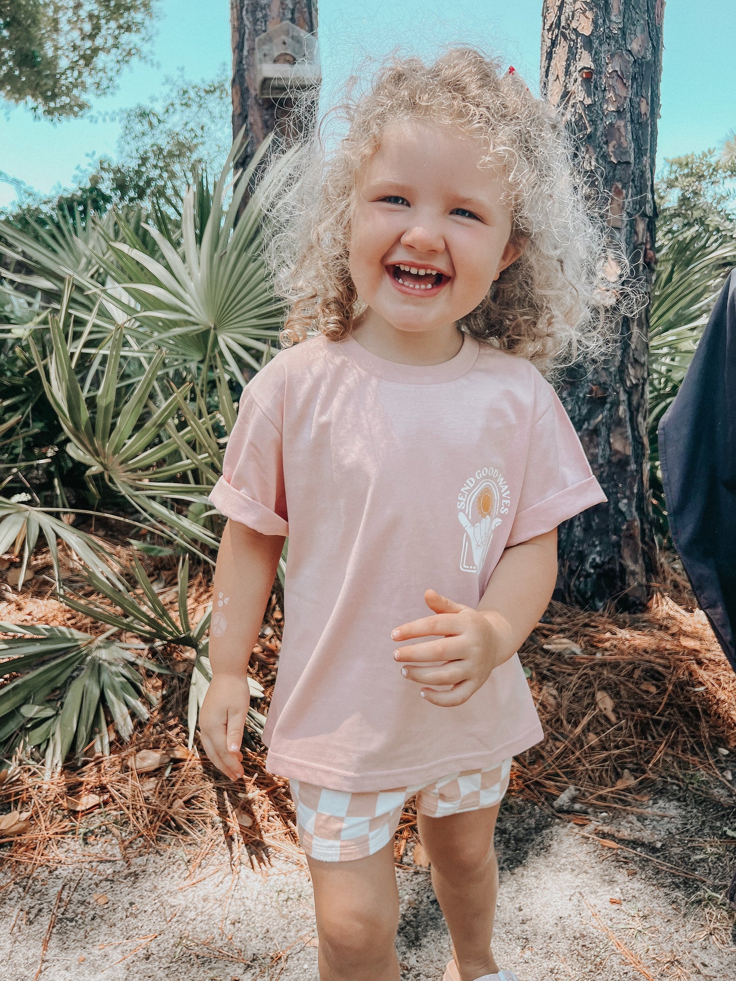 Mauve Send Good Waves Toddler & Kids T Shirt